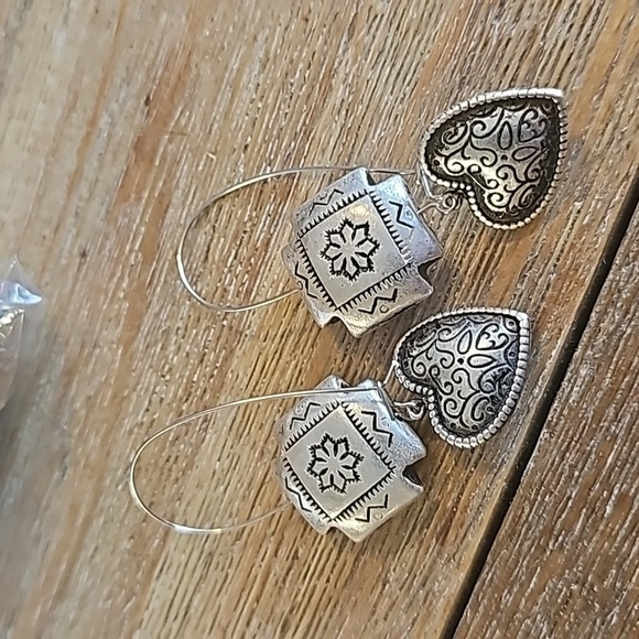 Navajo Sweetheart Puffy Heart Antiqued Silver Earrings - Picture 2 of 3